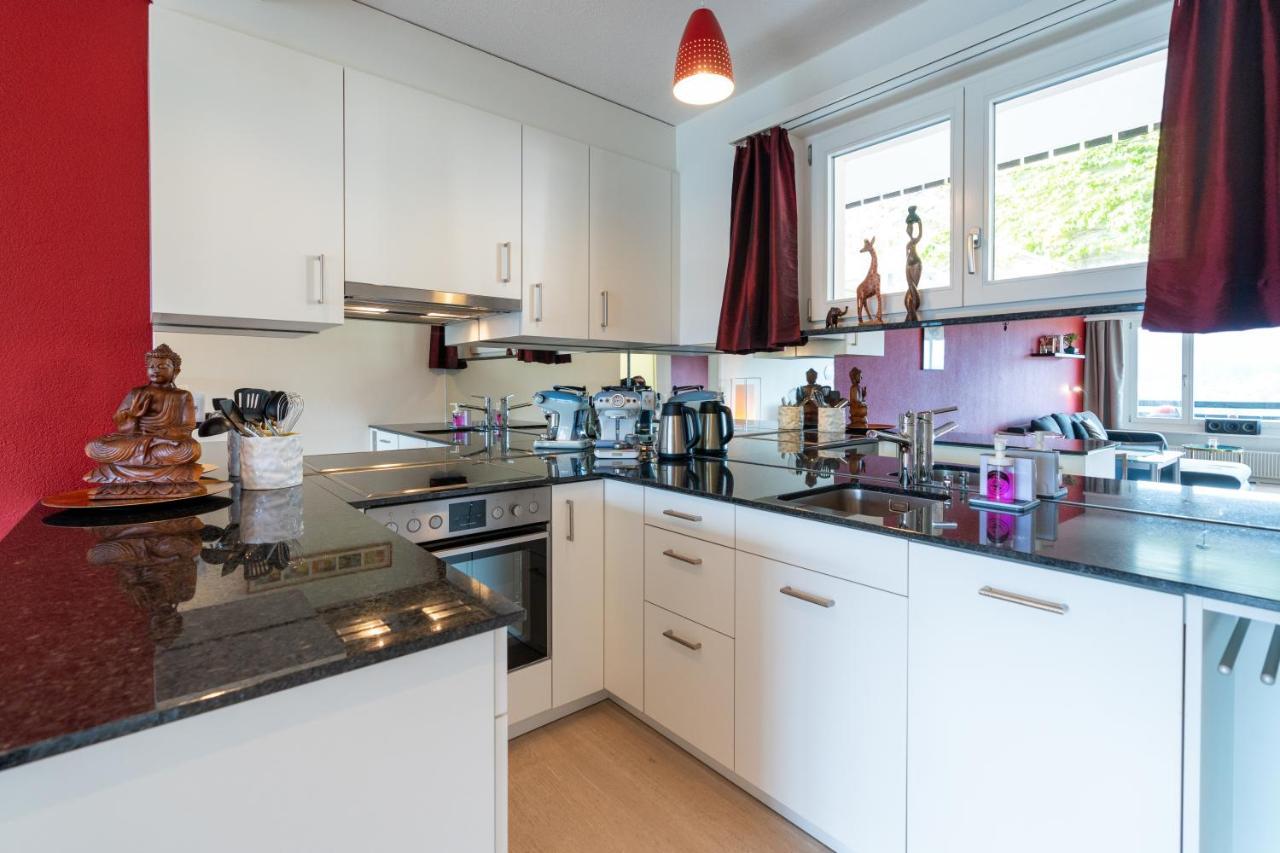 -Panorama-Bergblick- Dampfbad-Dusche Und Aussenbett Flims Exterior foto